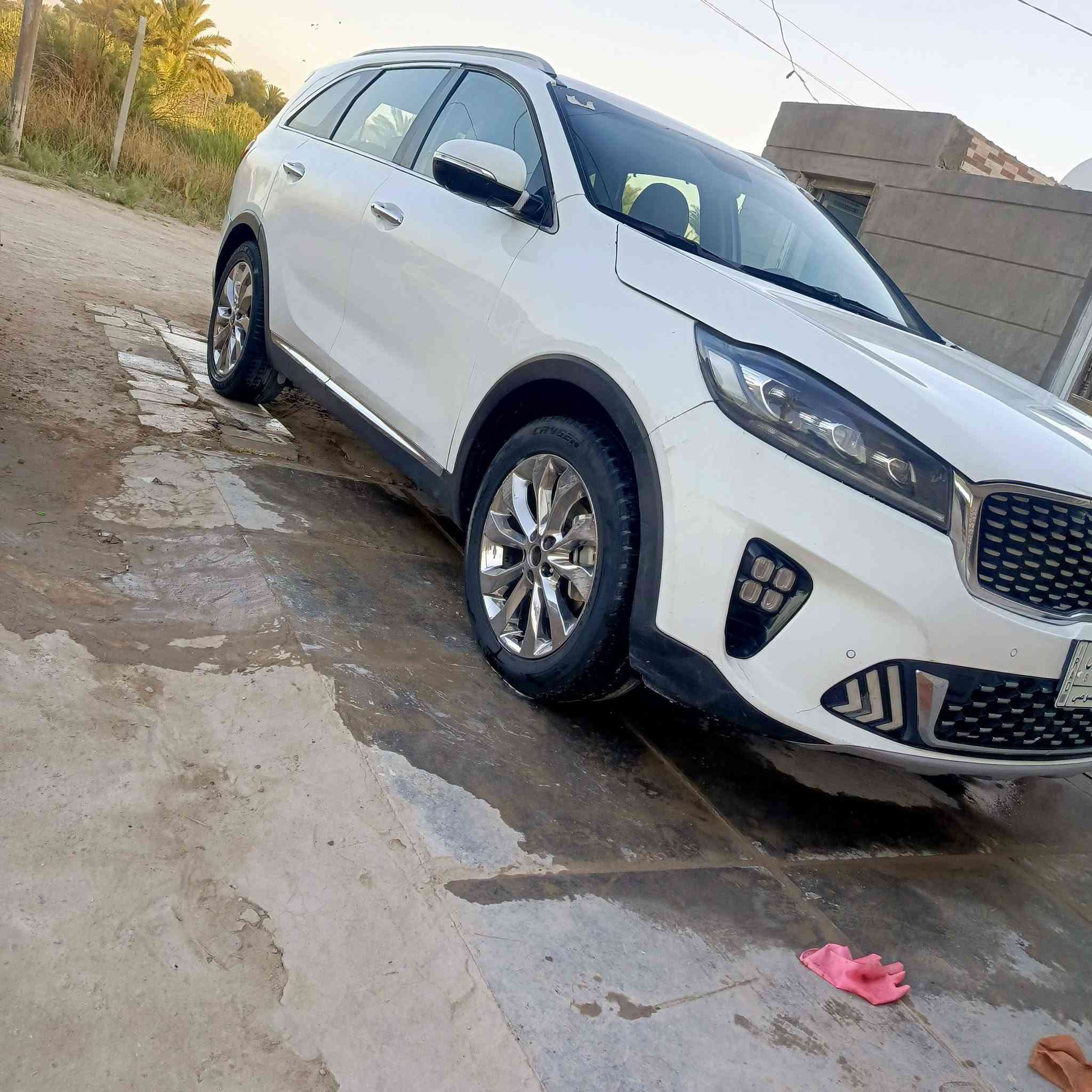السلام عليكم سورنتو خليجي 6 سلندر فول مواصفات عدى البنراما ماشيه 74 الف الاستفسار الخاص مفتوح الو الاتصال على الرقم *********** السعر مناسب اللبيع أو المراوس
