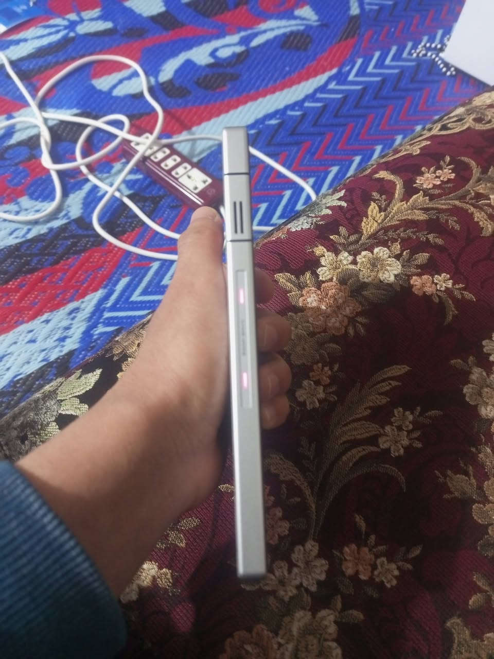 ريد ماجيك 11 برو نضيف
السلام عليكم ريد ماجيك 11 برو ذاكره 512/24 

جهاز نضيف ومكفول من كلشي وشرط انطيك ويا وصل ضمان استرجاع سبب البيع النت كفرني جهاز قبل سبوع جبته اشتريت مليون 345 

السعر راسلني خاص 

يرهم مراوس مع ريد ماجيك استرا + فرق
او Asus rog 6 نسخة الديابلو


**إذا كنت صاحب هذا الإعلان وتريد حذفه لأي سبب، رجاءا أرسل رسالة إلى الدعم الفني**