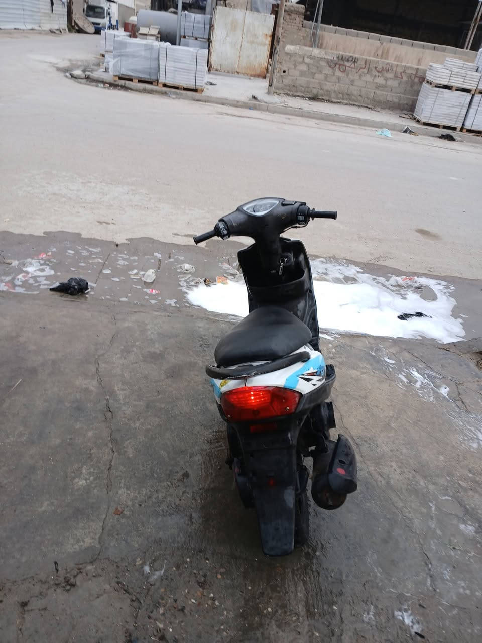 سلام عليكم دراجة لبيع أوراق كاملة ماكس عدلة
رقم مبايل ***********
