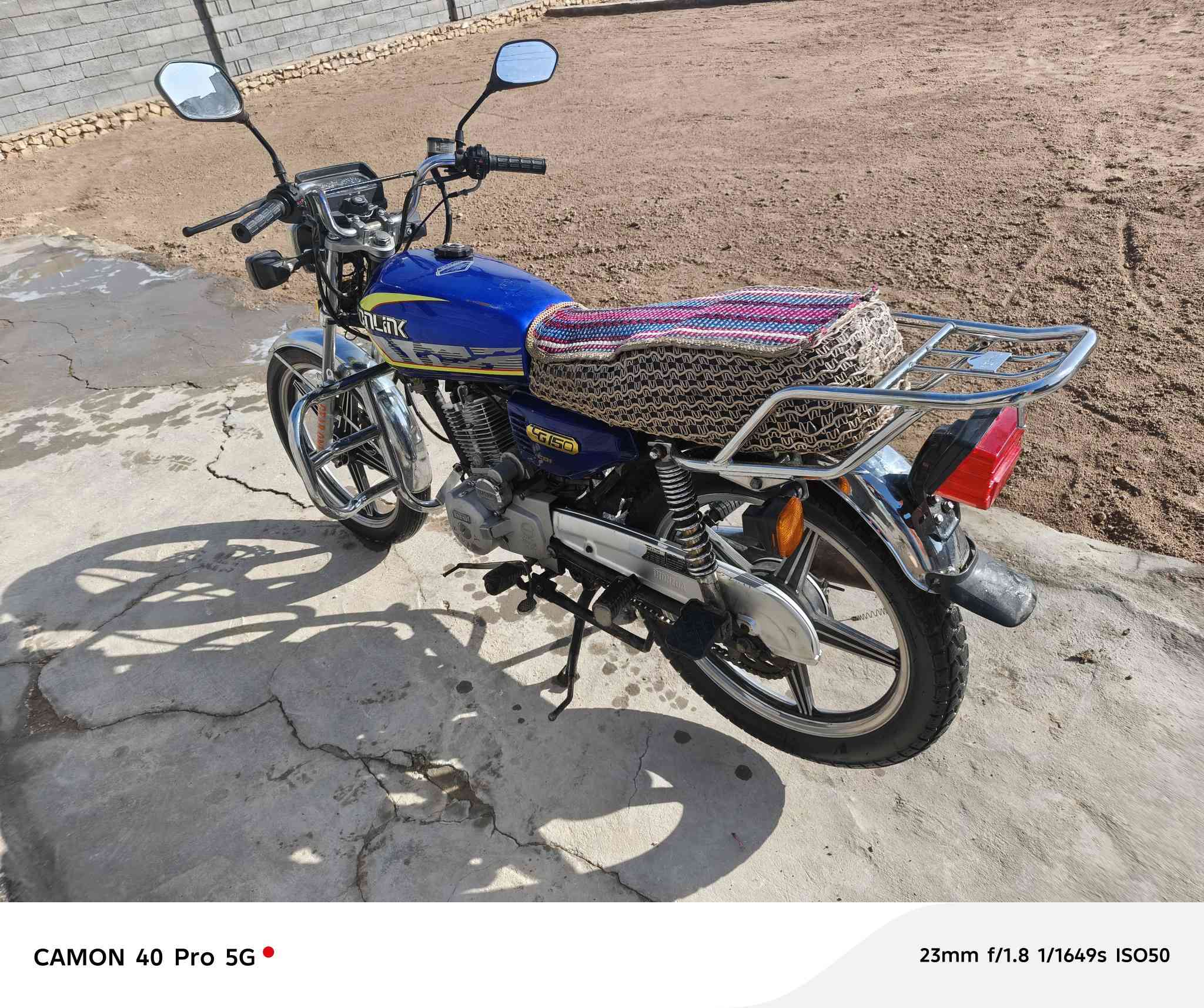 سلام عليكم 
موطور سيفان البيع موديل2020
محرك خير من الله كهربايات كلها شقاله سلف هندر السعر500 وبي مجال مكاني جزيرت الخالديه
***********
