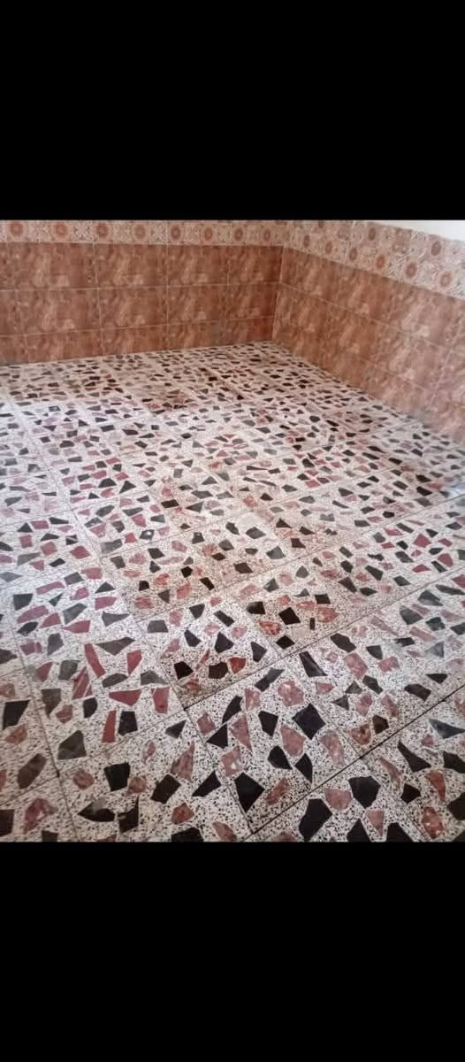 *********** 
خلفه مصري سيراميك وكاشي  ولوح 120 بي 60 جدران وارضيه اسعار مناسبه وبيات ومرمر متفرغ حاليا مقيم ببغداد شغل درجه اولي ع الليزر واسعار مناسبه ونلتزم بالمواعيد
