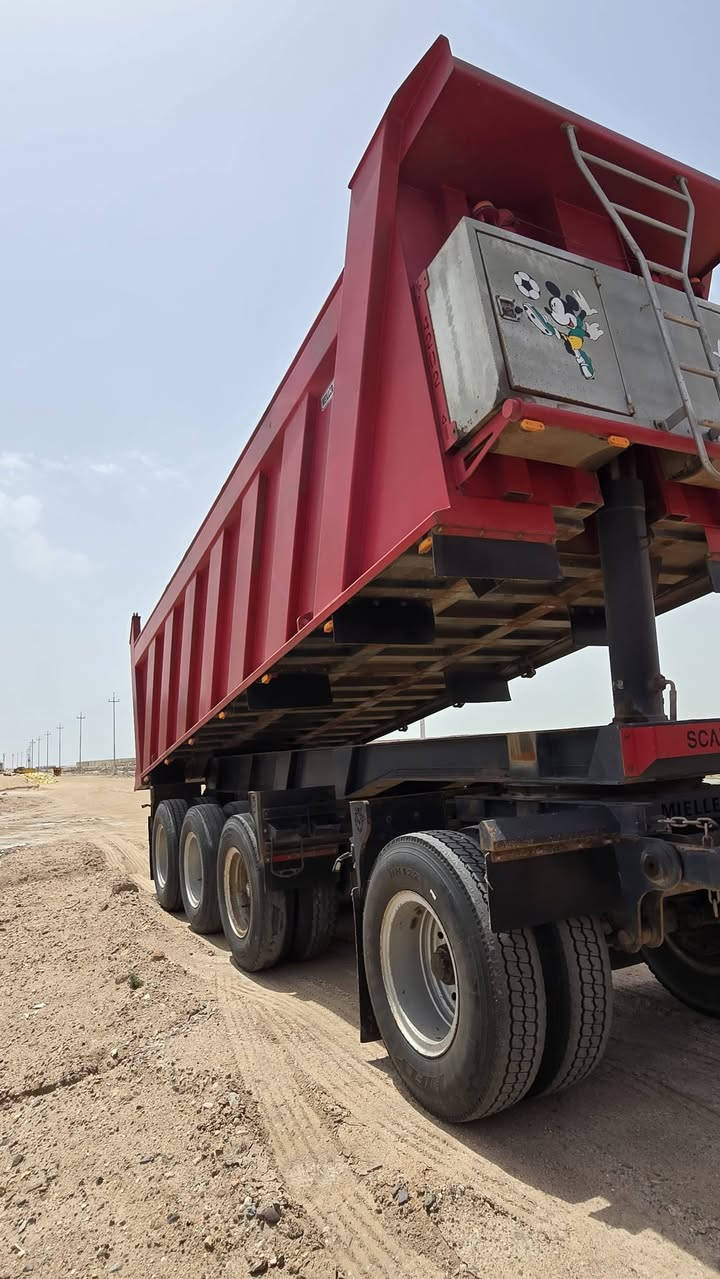 السلام عليكم
مقطورة للبيع موديل ٢٠٢٥
طول ٧.٥
دنكير ١٦
براد١٦
شريط على طولها
أربعة محاور
ذرعة ٢٨
هاتف /  ***********
