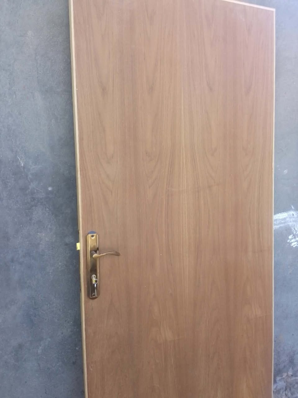 بوب خشب للبيع تسگام جديد
الباب ب100 بدون جرجوبه
العنوان النجف


**إذا كنت صاحب هذا الإعلان وتريد حذفه لأي سبب، رجاءا أرسل رسالة إلى الدعم الفني**