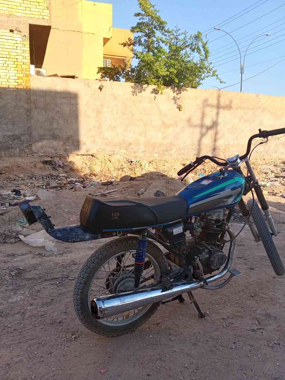 للبيع بـ300 أوراق اصولي 
***********
