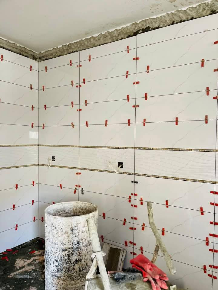 السلام عليكم موجود خلفه متفرغ 
العمل يكون سعر المتر الواحد 5000 الالف  شرط العمل يكون ليزر وتحت اشرف مهندس للاستفسار اكثر الاتصال

 على الرقم***********
