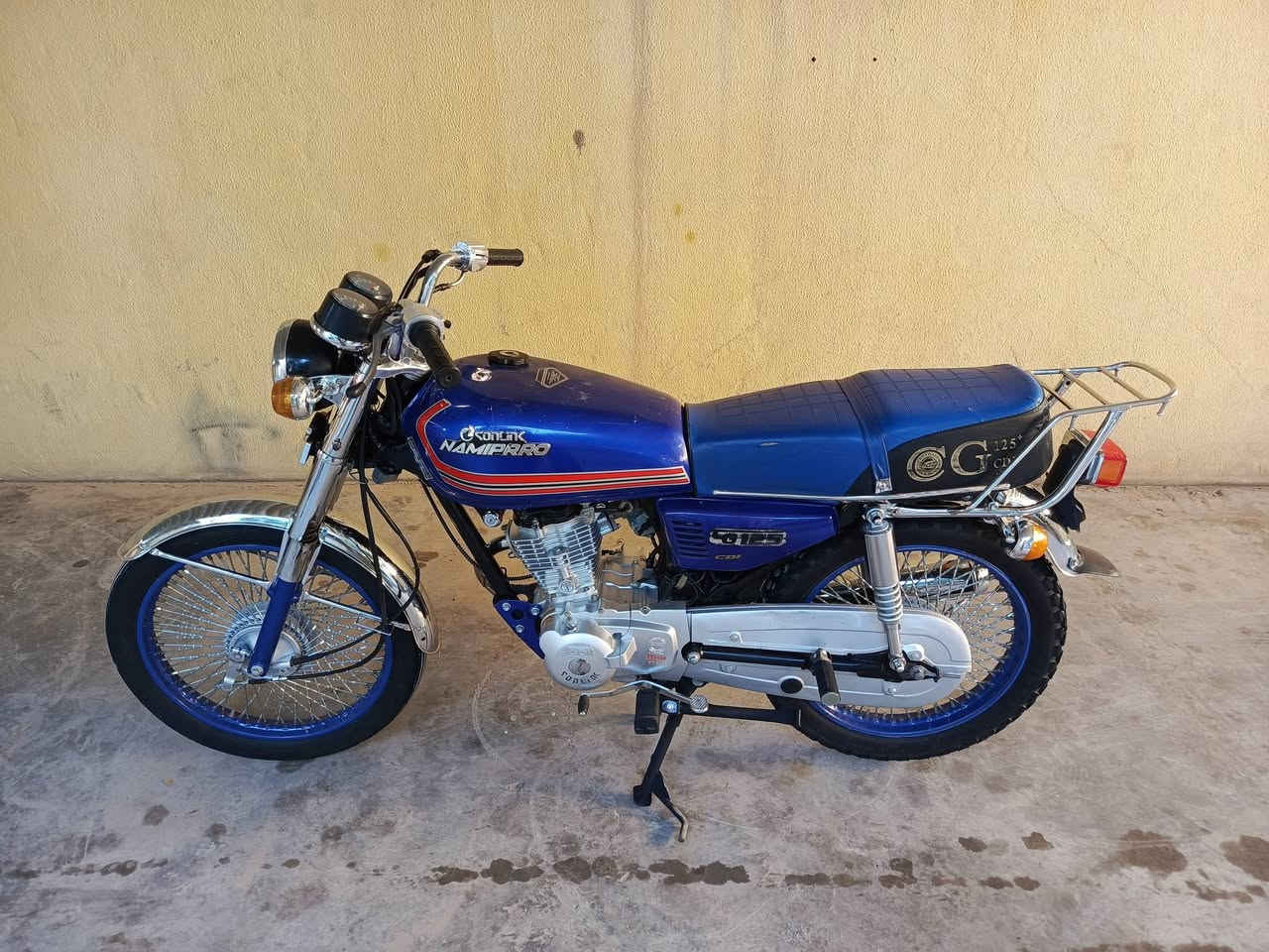 سلام عليكم للبيع نامه برو غطاس مديل 2022 وراق صولي بسمي وكيله العارضي مكينه ما مفتوحه وناعمه  كهربايات كله شغاله دراجه جاهزه من كلشي سعره 800 وبيه مجال مكاني نجف شراي يتصل ***********
