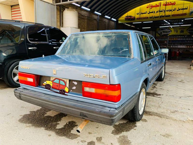 السلام عليكم   فالفو 740
موديل 1988للبيع
محرك كابريتر كير اوتو 
دوشمه جديده تايرات جدد 
سنتر لوك سنويه صاقطه 
مداور ثاني يوم 
رقم نجف 
مصبوغه عام للجماليه 
ستوه طالعه من التعمير 
مكان نجف حي الوفاء السعر 38 وبيه مجال 
للاستفسار ‏‪***********‬‏
