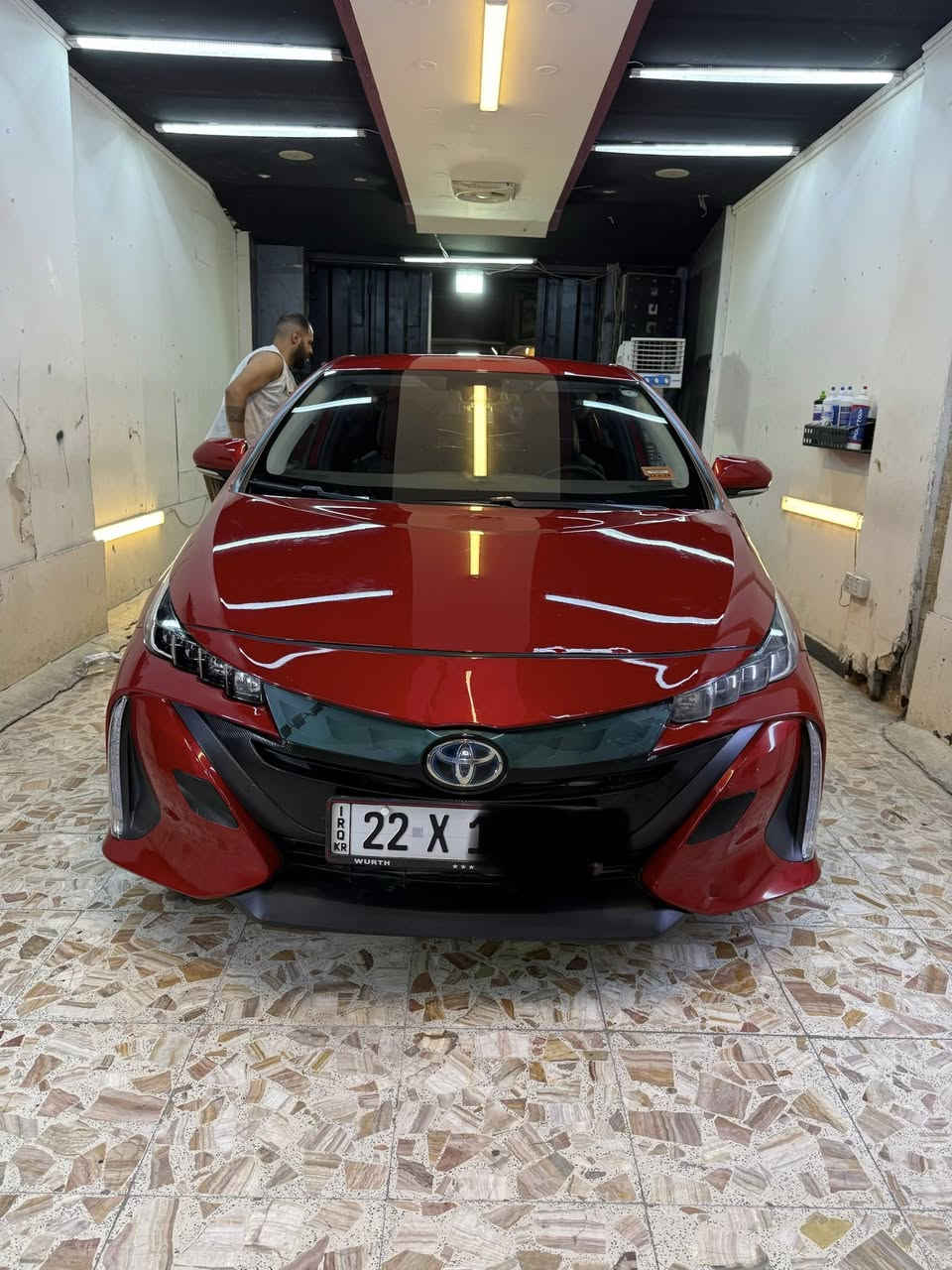 السلام عليكم للبيع
تيوتا بريوس برايم بلكن موديل 2022 فئة (XLE) ثلاث انظمه شحن - وهايبرد-  وبانزين    مواصفتها 
تحكم ستيرن جهتين
مثبت سرعه
رادار امامي
تحديد مسار
شحن واير ليس
شاشة تيسلا كبيره
تدفئة بالكشنات
كار بلي
ترحيب عند الاقتراب من الابواب
شاحنتها وياها
كشنات جلد 
عداد المسافه المقطوعه (46000) كيلو متر 
حادثها بس البنيد ونفسه راجع ع البارد بدون لاتبديل ولاصبغ اي قطعه بالسياره السياره جاهزه من كلشي بعدها على وضع الشركه حته التبريد والتدفئه البلادي والسياره ضايفلها اناره محيطيه الهزه خلصانه صار شهر والسنويه لحد (2030) يلله تسقط السياره بسمي تريد تحويل تريد وكاله 
السعر المطلوب (150) $ وبيها مجال 
اترجاكم المو شراي لايخابر ولايرسلني 
مكان السياره بغداد الغزاليه

موبايل (***********) موجود واتساب @الجميع
