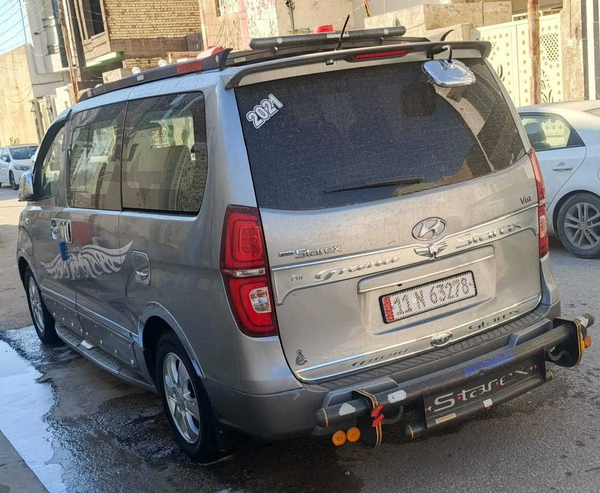 سلام عليكم ستاركس 21 دبلو
سياره بيها رش قطعه وحده بكوريه
تحويل ثاني يوم
سياره مابيها نقص برقي
سياره جديده 
الستفسار تصل(***********)
مكان سياره نجف
سعر33000$وبيها مجال قليل
