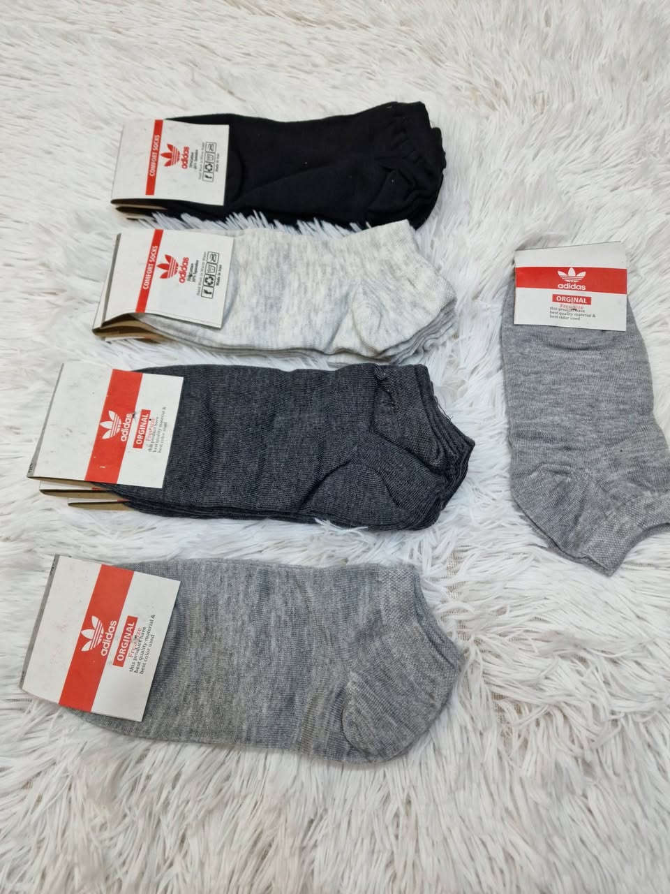 دەرزەنی تەنها  2000,  دەرزەنی ١٢ عدد
گۆرەوی کورت هەڕاجی ئێرانی
عددێکی دیاریکراو بەردەستە


**إذا كنت صاحب هذا الإعلان وتريد حذفه لأي سبب، رجاءا أرسل رسالة إلى الدعم الفني**