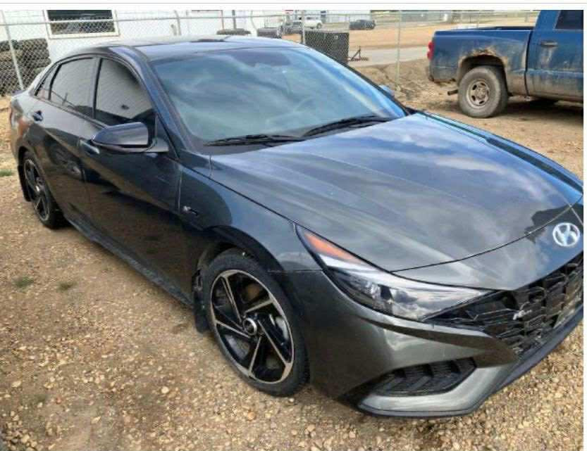 بسم الله الرحمن الرحيم 🧿
للبيع فقط ♥️

🇺🇸🇺🇸النترا  N lien .SPORT 🏁
موديل …….2023
سيارة فول فول 
حجم محرك 1600 توربو 🚀🔥
ماشيه 27 mil
بصمة تشغيل
تشغيل عن بعد
شفتات ستيرن 
ابواب بصمة و ترحيب 
كامرة 360 درجة
‏Handy Break بصمة
مضخم صوت BOSS 
لد دشبول بلادي 16 لون
سلايت 
رادار امامي 
رادار خلفي 
نقطة عمياء
توقف ذاتي 
قيادة الية
تحكم استيرن جهتين
شاشة دجتال كبير 
نظام القيادة ( normal + sport + eco
لايت زينون 3 عدسة بلادي 
ليد خلفي 
كشن هيتر 
استيرن هيتر 
كشن كهربائي 
شحن موبايل لاسلكية
ويل كروم حجم 18
شاشة قيادة اضاءة 4 الوان 
سيارة  ضرره جدآ جدآ خفيف 
بدون ايرباك 💯💯
بجم كبس💯
مكان سيارة الموصل او اربيل
المشتري  اتصال ع واتس اب رقم 
للأستفسار (*********** )📲
