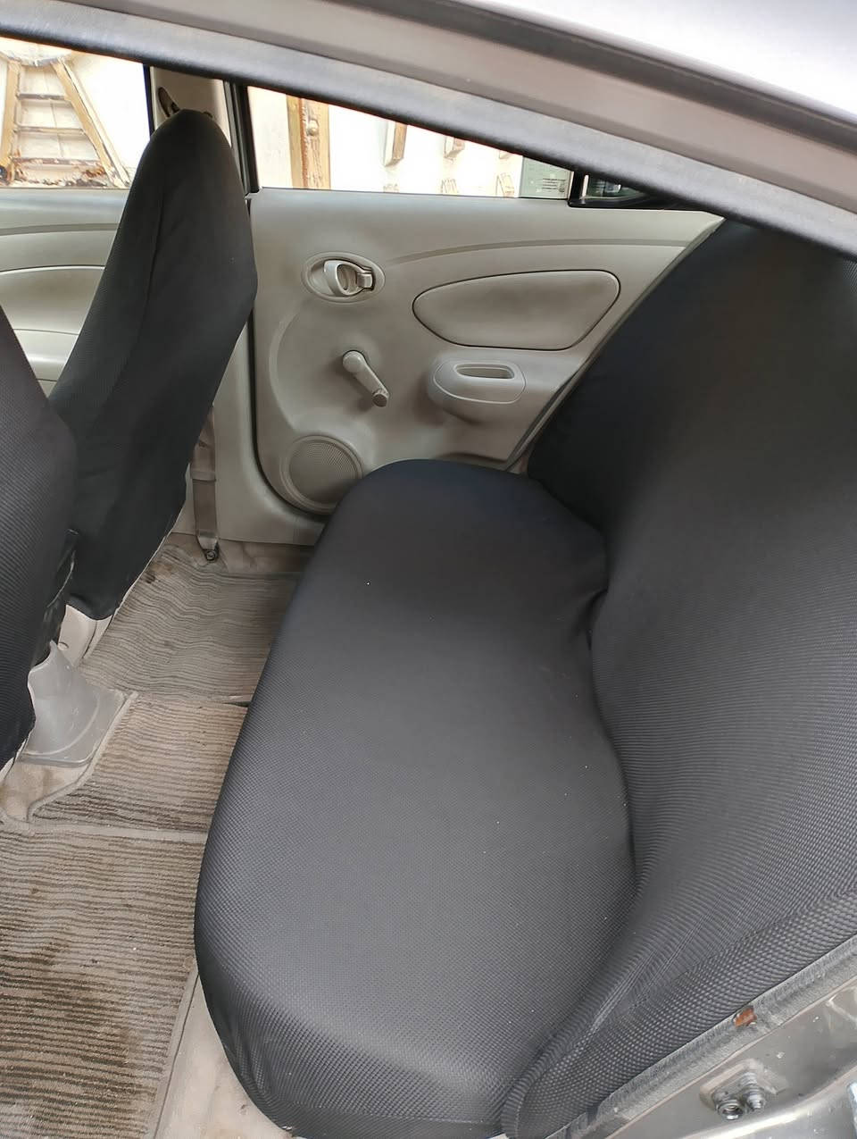 نيسان سني للبيع موديل 2016 سنويا باسمي بيها بارد باب وجاملغ ماشية 200 السعر 90ورقة الرقم *********** واتساب
