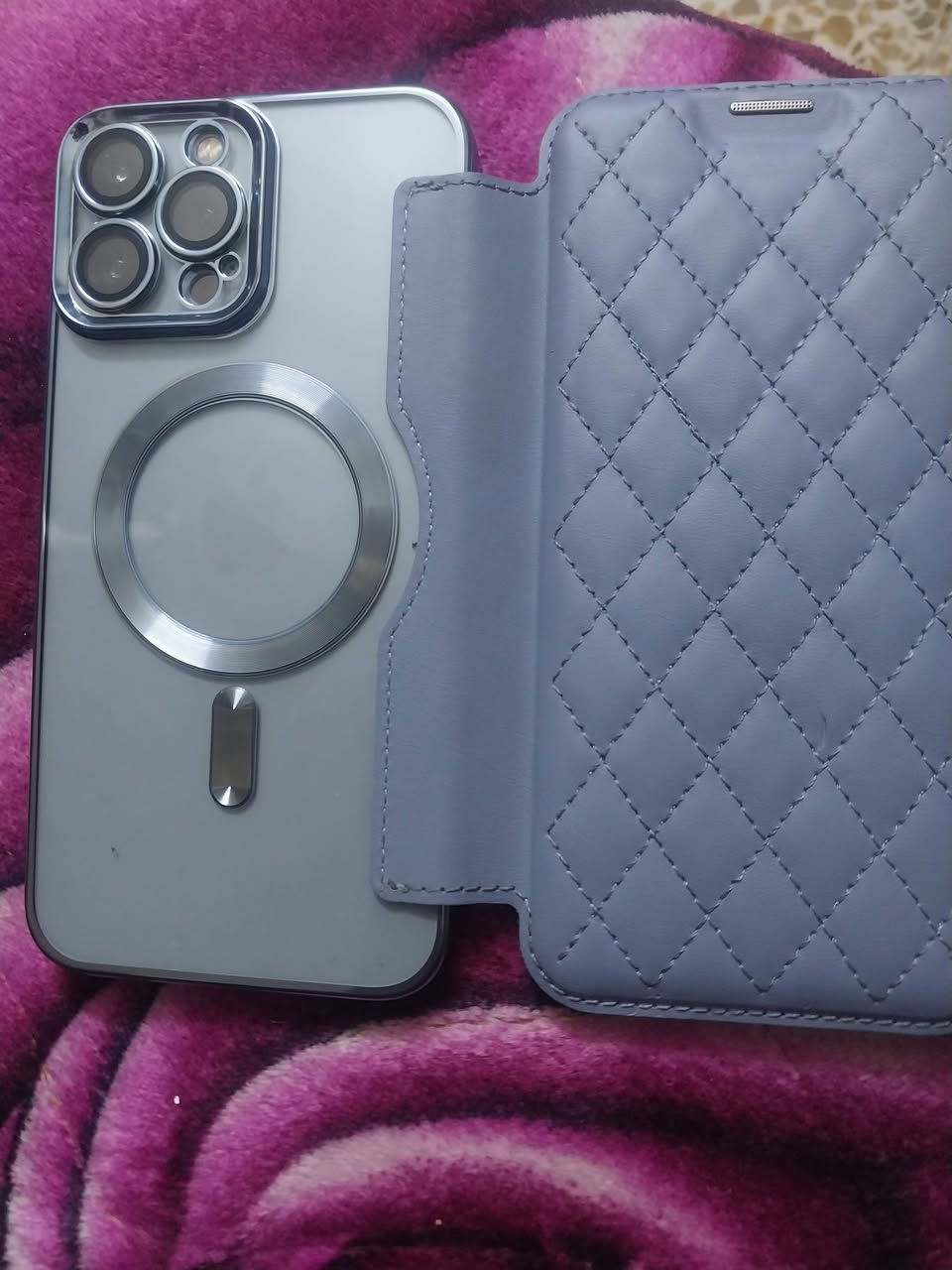 ١٣ بورماكس جديد جلخ واحد مابي دبل سيم ذاكره ١٢٨ مايحول عل زون ثالث فقط بس شغال هم شراي تعال وتدلل جهاز مامفتوح بطاريه ٨٤ بلادي شرط شرط شرط  ***********
