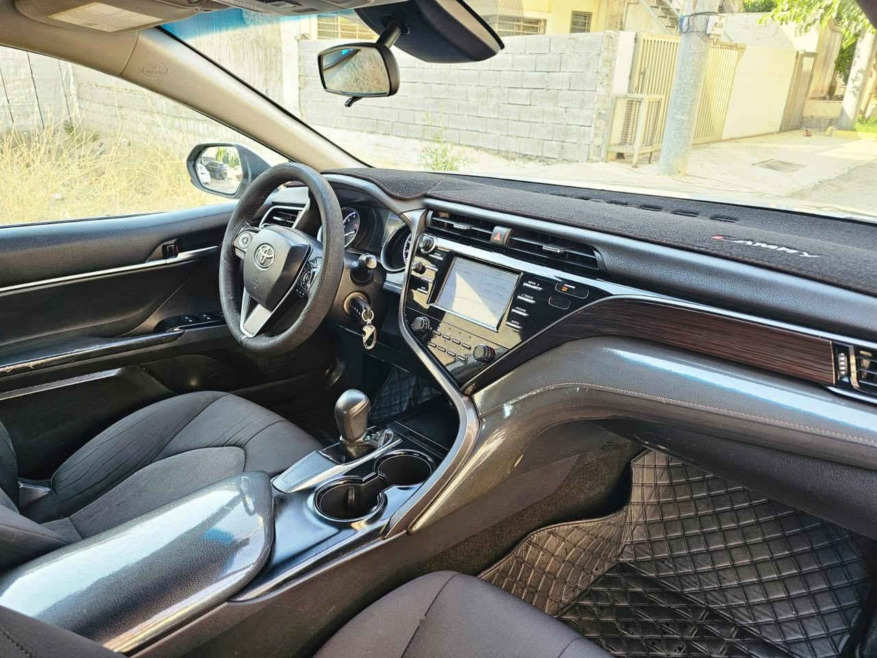 Toyota Camry LE 2019  
تويوتا كامري موديل ٢٠١٩
مكان سيارة سليمانية 
***********
سعر مطلوب /  ١٦٨ ورقة مجال..

ملاحظة ( سيارة بي صبغ جاملغ و بنيد بدون معجون بدون دواخل بدون شانصي بشرط )
مواصفات ... 
شاشة/كاميرا/ كشنات كهرباء/ لایت زينون اصلي لايتات اوتو لایت ليد امامي و خلفي/رادار خلفي وامامي و حاسه/ تحدید سرعة/
گیر (سبورت و عادي و اوتوماتيك)
ثلاث وضعيات القيادة ...
٣ مود/ Eco/normal/sport 
گیر محرك بالشرط علي وضع بيلادي 
سيارة جديدة على وضع شركة ما بي اي مصاريف الحمدالله 
سيارة رقم سليمانية 
ماشي ٨٤ الف 
تحويل و غرامة بشرط..
سنوية جديد بعد ما انتهى...

Toyota camry LE 2019

تۆیۆتا کامری ٢٠١٩ 
سەیارەکە تەنها بۆنیدو چەمەلەخی بۆیاخە بێ ناو گرتن و شانصي بە شەرت 
مواسەفات...
شاشە ، کامێرا،  کوشن کارەبایی ، حاسە و ڕاداری پێش و دواو و ڕادارى خەتی جادە و ئاوێنە ، تحدید سورعە،سوکان ڤۆلێۆم ، گێڕ شەفتی سەرسوکان،دەبڵ ئیکۆ ..
 لایت ئۆتۆو لید و زینۆن LED بیلادیە ، ئیشارەتی پێش و دواوشەریکەیە 
سێ مۆدی لێخوڕین: 
‏‎‏Eco _  Normal _ Sport
سەیارەکە ماشاءالله لە جوانی و پاکیا بێ وێنەیە لە سەر دەقی شەریکە ماوەتەوە...
٨٤ هەزار ڕۆشتوە...
گێڕ و مەکینە و کارەبایی هەمووی بە شەرت 
ڕەقەمی تازەیە سەنەوی بەسەرنەچوە 
سعر ١٦٨ وەرەقە و معامەلە...

*********** السليمانية, العراق
