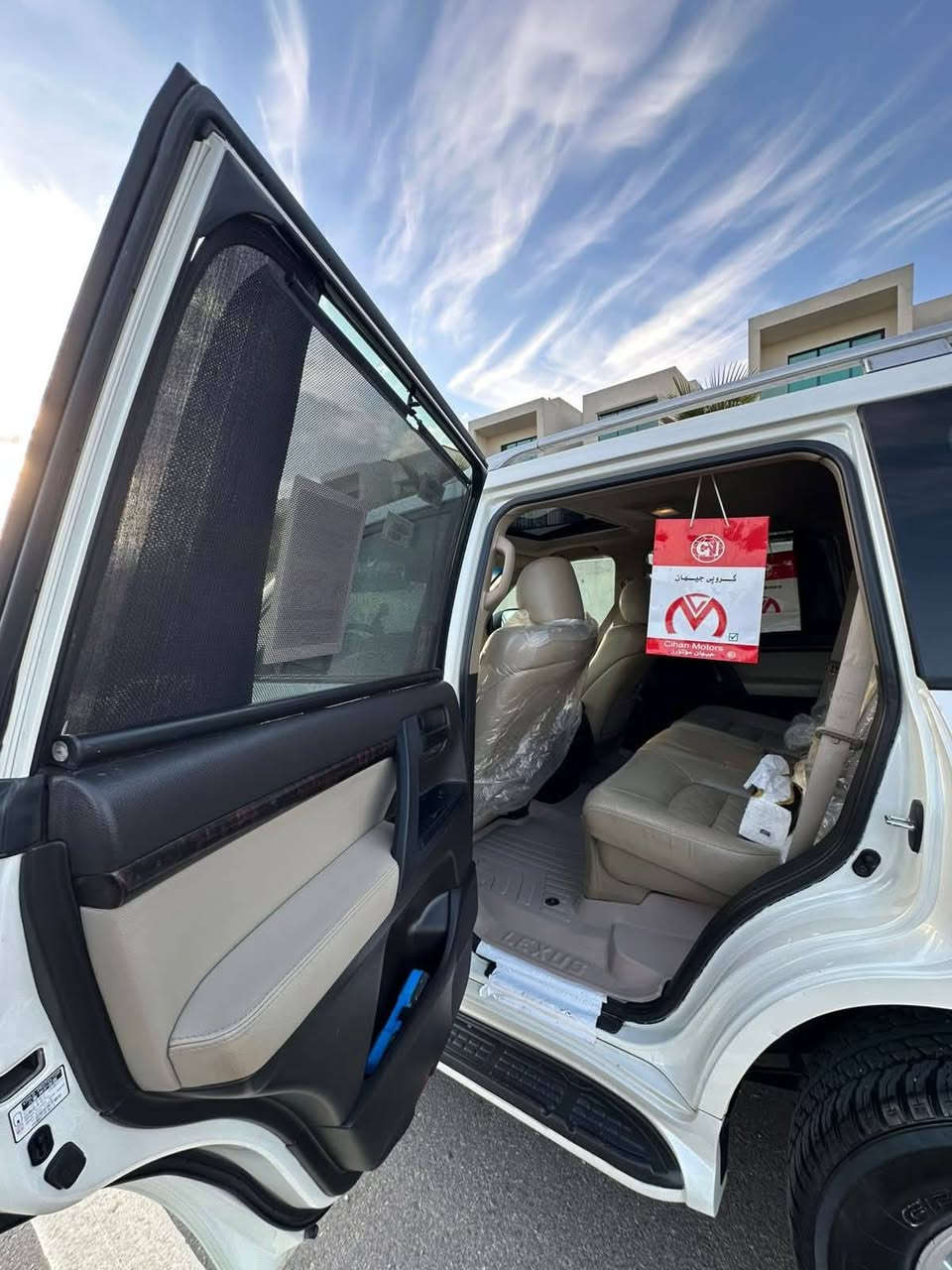 land cruiser 2011 GX_Ri  V6ستینی
بێ بۆیاغ تەنها بستێک ساردی هەیە
گێر و مەکینە نەکراوەتەوە  بەشەرت
سەنەوی نوێیە نرخی: $328
📍شوێن:سلێمانی.   ***********📞

لاند كروزر 2011 GX-R محرك V6 (ستاندر)
بدون صبغ، فقط يوجد جزء بسيط (رش خفيف)

القير والمكينة غير مفتوحة (بحالة جيدة وبشرط الفحص)
سنوية جديدة

💰 السعر: $328 دولار
📍 الموقع: السليمانية
📞 *********** أربيل, العراق
