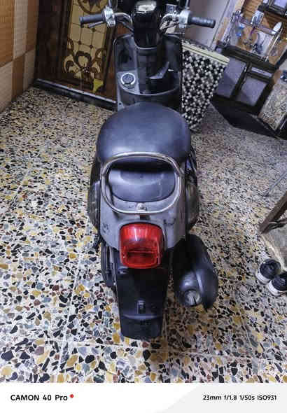 السلام عليكم دراجة بوليس جديدة اخت الرمبة دراجة كلها شقالة  المحرك مكفول  السعر 800وبيها مجال حم الجية المكان مدينة الصدر الرقم ***********
