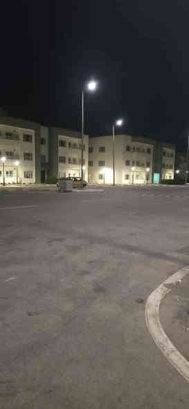 السلام عليكم عندي شقه واصل 15مليون  طابق اول سعرها 34بيها مجال معه تحويل وضريبه كلهن علينه *********** 
*********** بغداد
