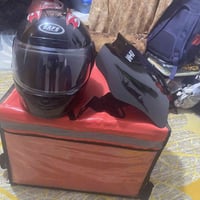 خوذه وصندوك دلفري وجامه مال دراجه ما مستخدمات كلهن جدد شتريت دراجه وبع...