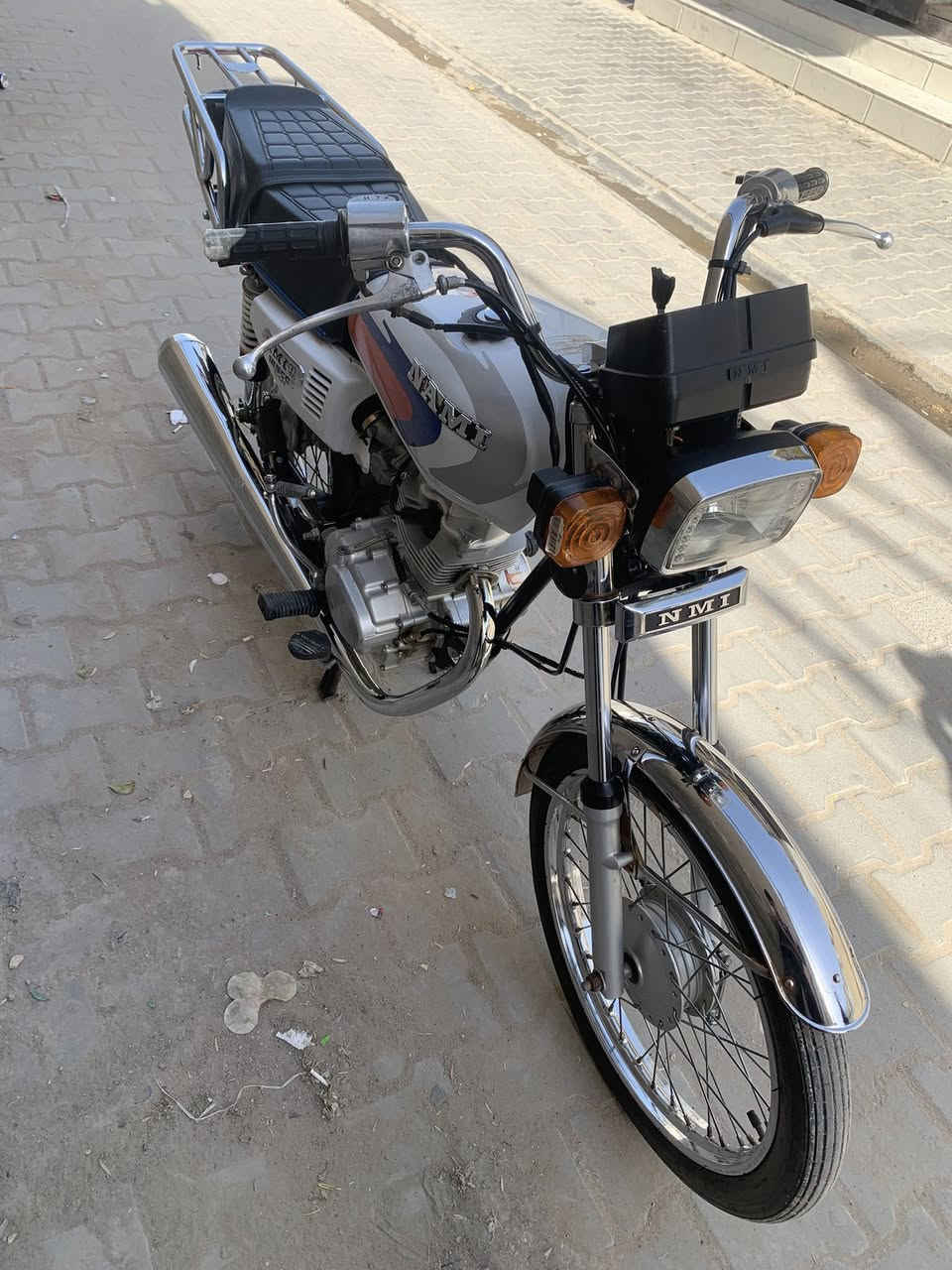 السلام عليكم دراجه٢٣شاصي ومحرك مطابقات مو تعمير على وضع لبلاد مفتوحه ولفات فقط لشراي يجي خاص لو يتصل***********
