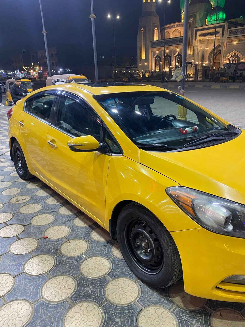 السلام عليكم سيارة فورتي موديل ٢٠١٤ 
***********
١/١
