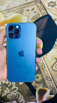 آيفون ١٢ برو ماكس • ٢٥٦ • بطارية ١٠٠٪