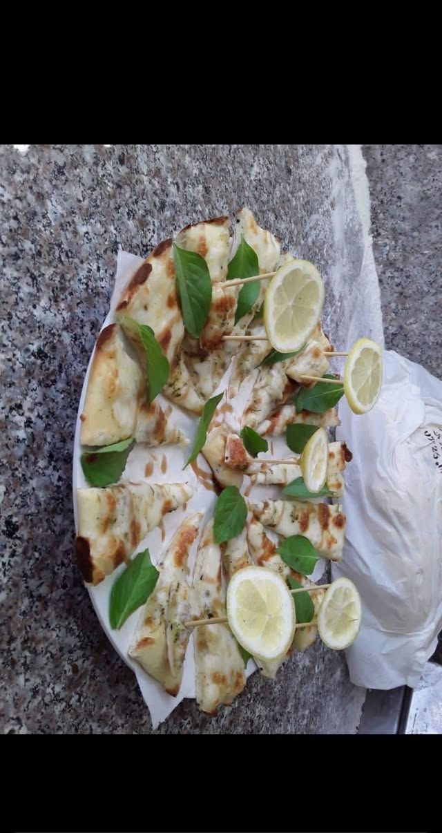 السلام عليكم خلفه لحم بعجين بيتزا صاج طالي مناقيش بريمو مصلاوي هاذا جزه من شغلي *********** واتساب
