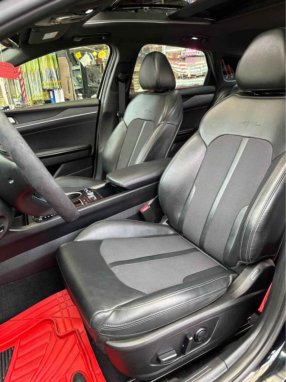 K5 
موديل 2023
ماشيه 42 الف
موصفات GT 
فول موصفات
بانورامه
تشغيل عن بعد
رادار امامي وجانب وخلفي
كشن حار 
كشن كهرب
وباقي الموصفات معروف
سيرفز كامل ما تصرف عليها دينار واحد 
شرط التحويل العنوان اربيل عينكاوه
***********
***********
ملاحضه الضرر مال السياره
بابين صبغ صحفة الراكب 
والدوسه صبغ
وبيها مكان كلش صغير بل صندوق Pdr
والسعر (177 )$وبيها مجال كلش بسيط أربيل, العراق
