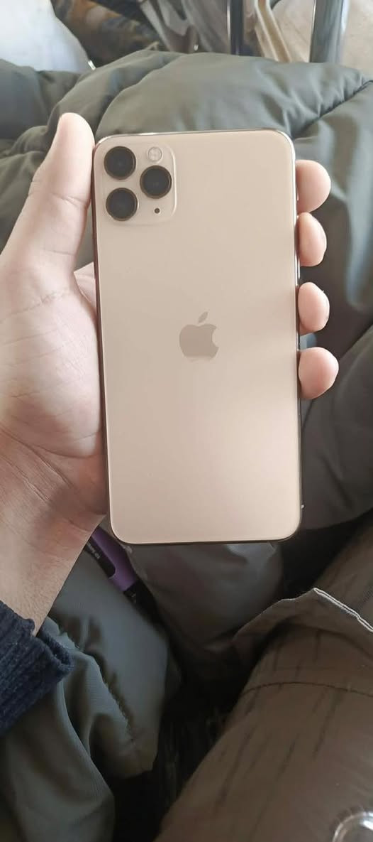 ايفون 11 برو ماكس ما مفتوح شرط ظد المي بطاريه 94 نموذج M س 375 وبي مجال الرقم ***********
