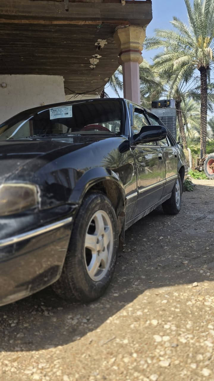 للبيع. 
فراشه موديل 1996 رقم بغداد مشروع وطني سنويه مجدده2028. مكينه مفتوح كير اوتماتيك  تخم تاير حداديه صدر نضاف. سياره كامله. مكان بابل المسيب. السعر. 32 وبيه مجال 
***********
