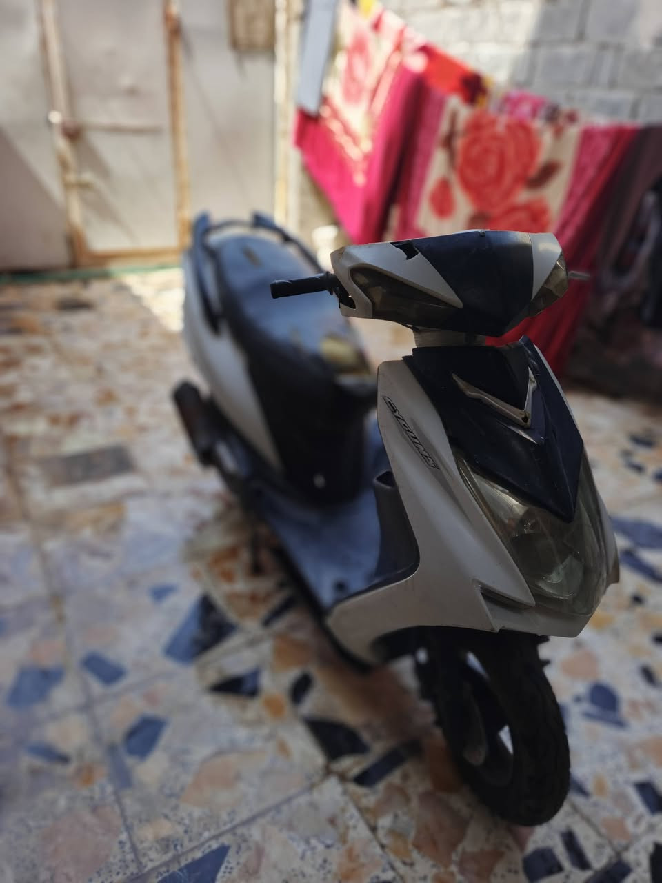 سلام عليكم دراجه سكنس طافيه ما اعرف شبيها سعرها ٩٠ الف 
عنوان كربلاء الامن الداخلي رقم  ***********

