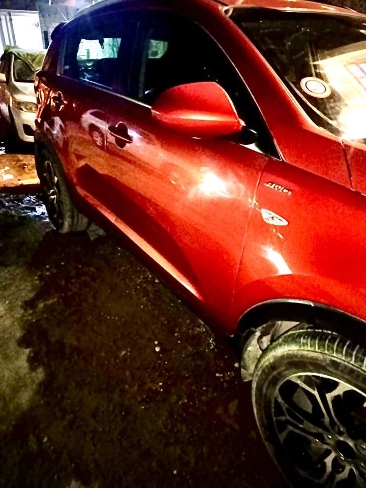 سبورتج 2014 خليجي باسمي التحويل ثاني يوم المواصفات المعروفة بالسبورتج عدا الفتحة السيارة نظيفة وخير من الله مبيها نواقص  ضرر العجلة مرفق بالسونار السعر 160 وبيها مجال بسيط التواصل على الرقم ***********
