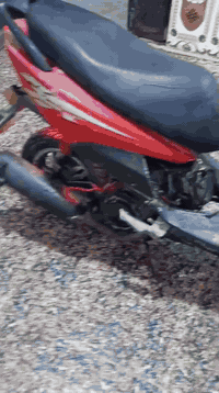 … دراجه اف اس للبيع جاهزه وشغاله كهربائيات كلها شغاله ومكينه مامفتوحه ...