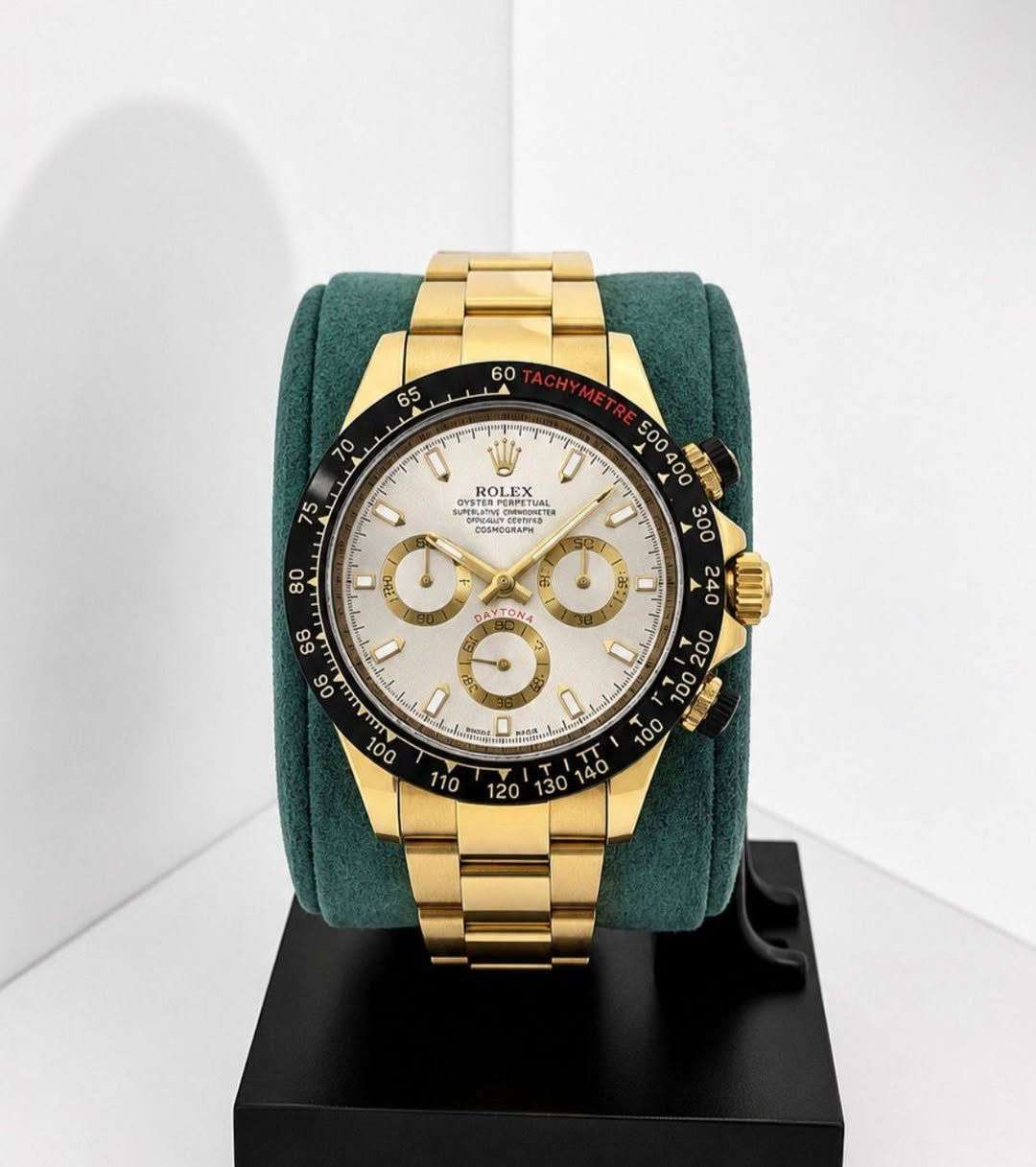 ✨⌚ عرض خاص على الساعات الفخمة ⌚✨
🔥 ساعات رجالية أنيقة بتصاميم راقية ومميزة
💎 جودة ممتازة وشكل يخطف الأنظار
🎁 مناسبة للاستخدام اليومي أو كهدية مميزة
💰 السعر: 25,000 دينار فقط
📩 للحجز والاستفسار راسلونا على الخاص
🚚 التوصيل متوفر 
⏳ الكمية محدودة.


**إذا كنت صاحب هذا الإعلان وتريد حذفه لأي سبب، رجاءا أرسل رسالة إلى الدعم الفني**