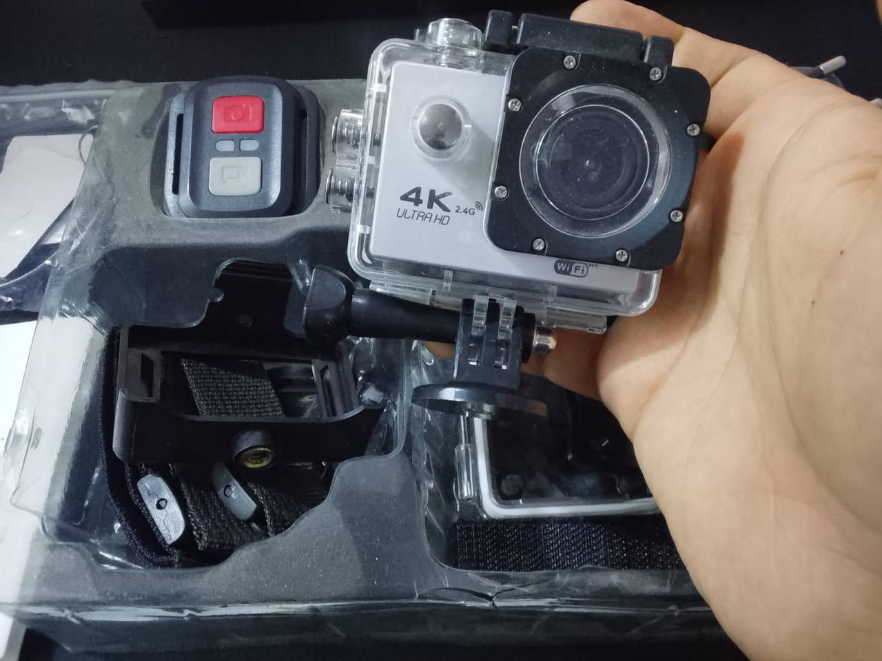 سلام عليكم للبيع كامرة خوذة للدراجات النارية والهوائية ومتعددة الاستعمال بيهة كاملة مكملة وبعدهة جديدة ما مستعملة مكاني بغداد الغزالية وهذا رقمي وبي واتساب ***********
