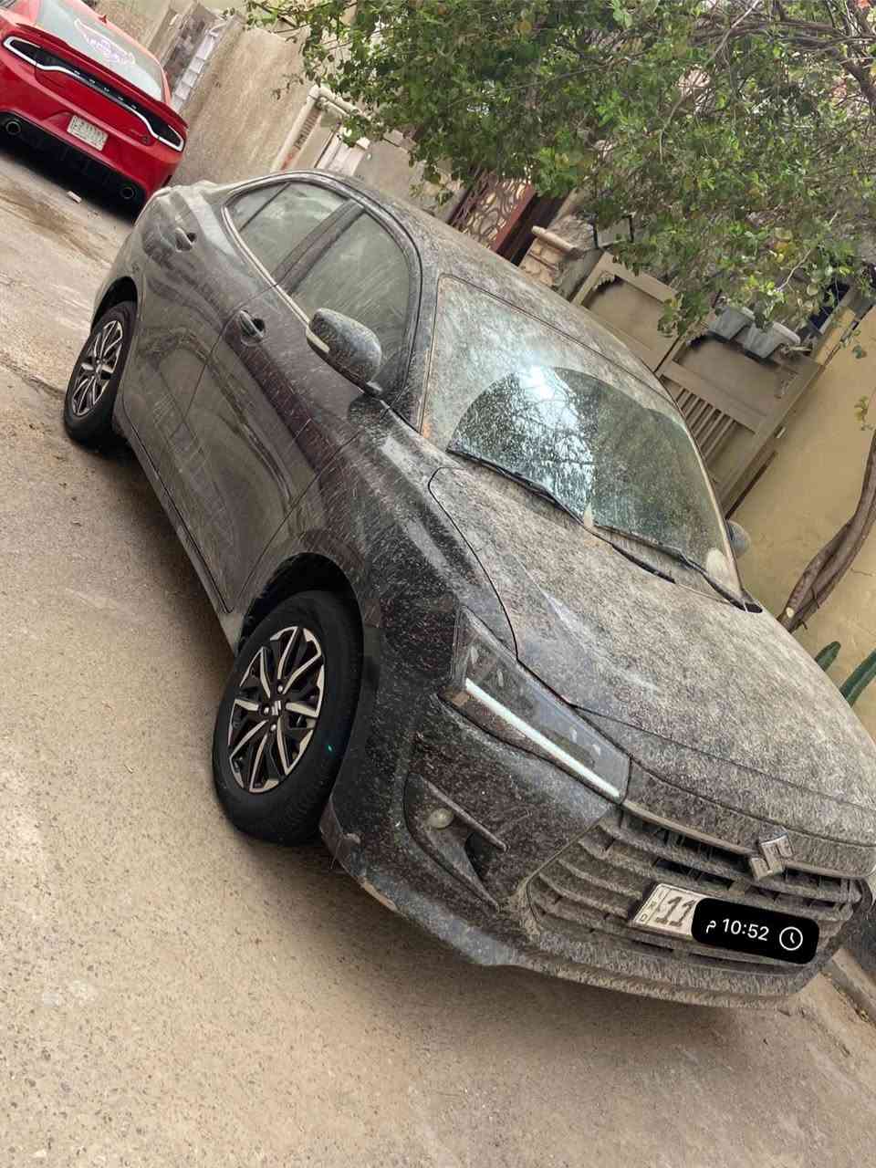 السلام عليكم
اقساط

سوزوكي دزاير هايبرد موديل ٢٠٢٦ 

السعر63 وبيها مجال بسيط 

المواصفات
بصمة
 مرايا كهرباء شفط
حساس خلفي
كاميره
شاشة كار بلي 
 رادار ٣٦٠ درجة
مانع انزلاق
 لايت الامامي ٦ عدسات زينون
 لد نهاري زينون
 بلوجكتور زينون
 بك لايت لد
 تبريد شاشة 
 مكان السيارة بغداد الصليخ شارع ال600 
للاتصال*********** يوجد واتس أب
