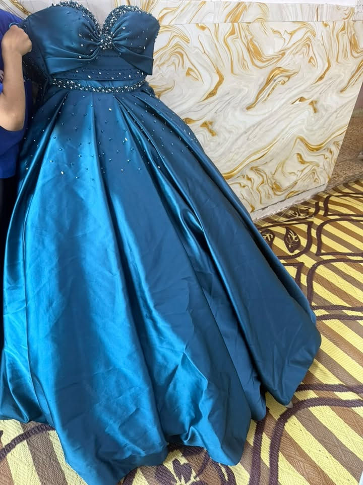 بدلات زفاف على 50 بعدهن جدد


**إذا كنت صاحب هذا الإعلان وتريد حذفه لأي سبب، رجاءا أرسل رسالة إلى الدعم الفني**