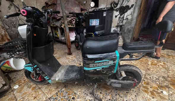 السلام عليكم دراجه شحن R7 نضيفه استعمال شخصي 
السعر 350 بيه مجال
الرقم ***********
المكان بصره الحيانيه شارع موسى الكاظم البصرة
