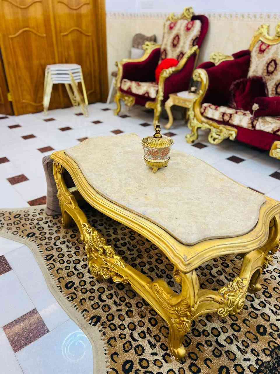 تخم مصري مستعمل 10 مقاعد وياه طبلات 3 اثنين صغار وحده وسطيه
اريده ب750 وبي مجال المكان بغداد


**إذا كنت صاحب هذا الإعلان وتريد حذفه لأي سبب، رجاءا أرسل رسالة إلى الدعم الفني**