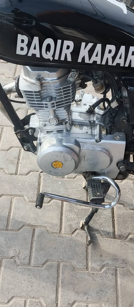 سلام عليكم دراجه اللبيع موديل 2012تعمير 2024اوراق المكان واسط قضاء الحي السعر اتصل وخادم ***********
