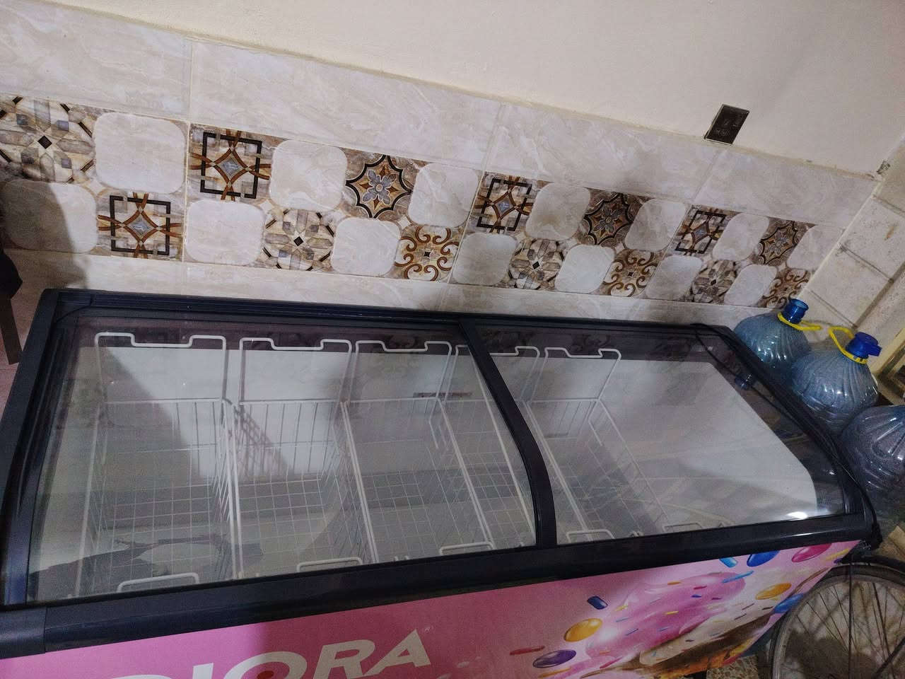 بيع مستعجل مجمدة استعمال جدا قليل أخذتو ب ٩٥٠
سعرو هسه ٦٠٠ وبي مجال بسيط انطيك بي ضمان شهر كامل اي شي يطلع بيه يرجع مكان الموصل سوق النبي
***********
***********
