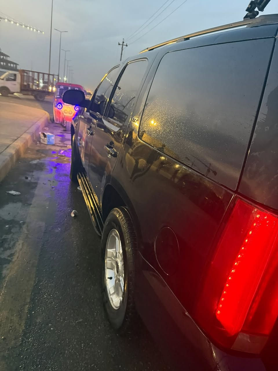 السلام عليكم 
تاهو موديل ٢٠١٠ 
LTZ  فول الفول 
ادوات السياره جديده ومناقصهه شي 
بيهه مكانات صبغ 
محرك كير صدر عشاير سرقه مكفوله وحته بدون كص 
مكاني بغداد الامين 
السعر ٨٥ وبيهه مجال بسيط 
*********** 
متومه وطبق الاصل
