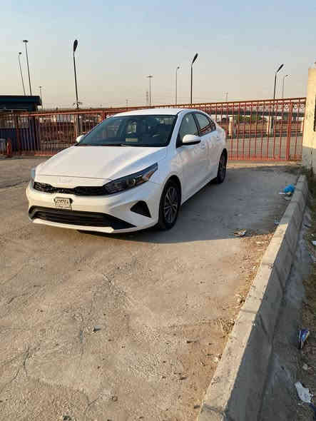 يا الله سلام عليكم
كيا فورتي 2024 محرك 2000 دوش
سياره جديده ماشيه 40 مال خارج 
باسمي سياره منفيس بدون رقم تحويل مباشر باسم مشتري تريد عقد تريد بل مرور 
ضرر موضوح بصور فقط ع كده تصلح وبيه حالوب خفيف مو واضح 
السعر 153 وبيه مجال
يرهم مراوس حسب القناعه 
مكان سياره بغداد حي جامعه 
***********
