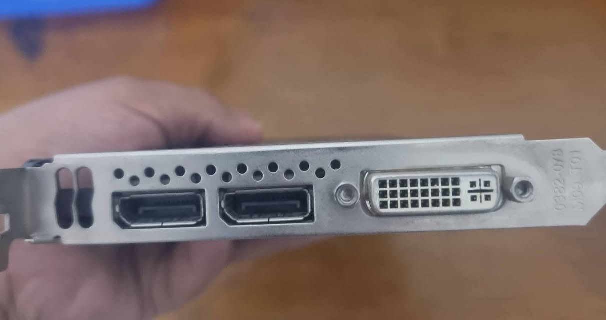 سلام عليكم 

كرت شاشة: quadro 4000

(ما مجرب وما أكدر أأكد إذا شغال لو لا)
ابيعه على وضعه

سعرة 25الف ويه التوصيل 
مكاني بابل


**إذا كنت صاحب هذا الإعلان وتريد حذفه لأي سبب، رجاءا أرسل رسالة إلى الدعم الفني**