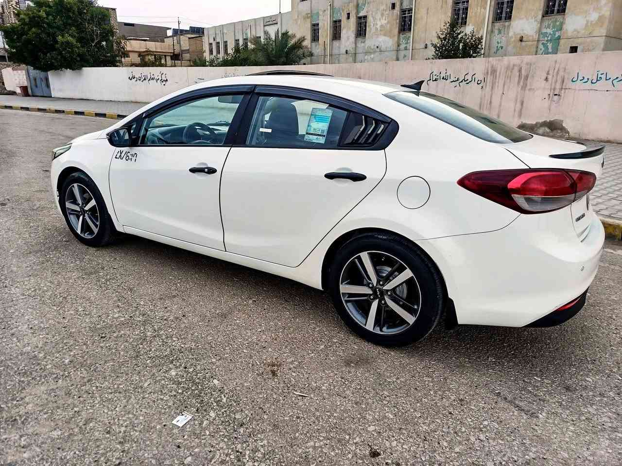 سلام عليكم سيراتو 2017 فول مواصفات فتحه تحكمات استيرن داخل بيجي حساسات خلفيه أمامي لد نهاري مري شفط ويل كب كروم حساسات خلفيه أمامي رقم أربيل ألماني تريد وكاله إتريد تحويل مكينه 200 هستوه مغلفه كاعيه كشنات وجنطه جاهزه للأخير السياره مكفوله ماعده شبر بارد دور جاملغ خلفي وحلوب ناعم ميبين بس بسونار السعر 140 وبيها مجال للشراي مكان السياره نجف الاستفسار الاتصال على الرقم *********** فقط
