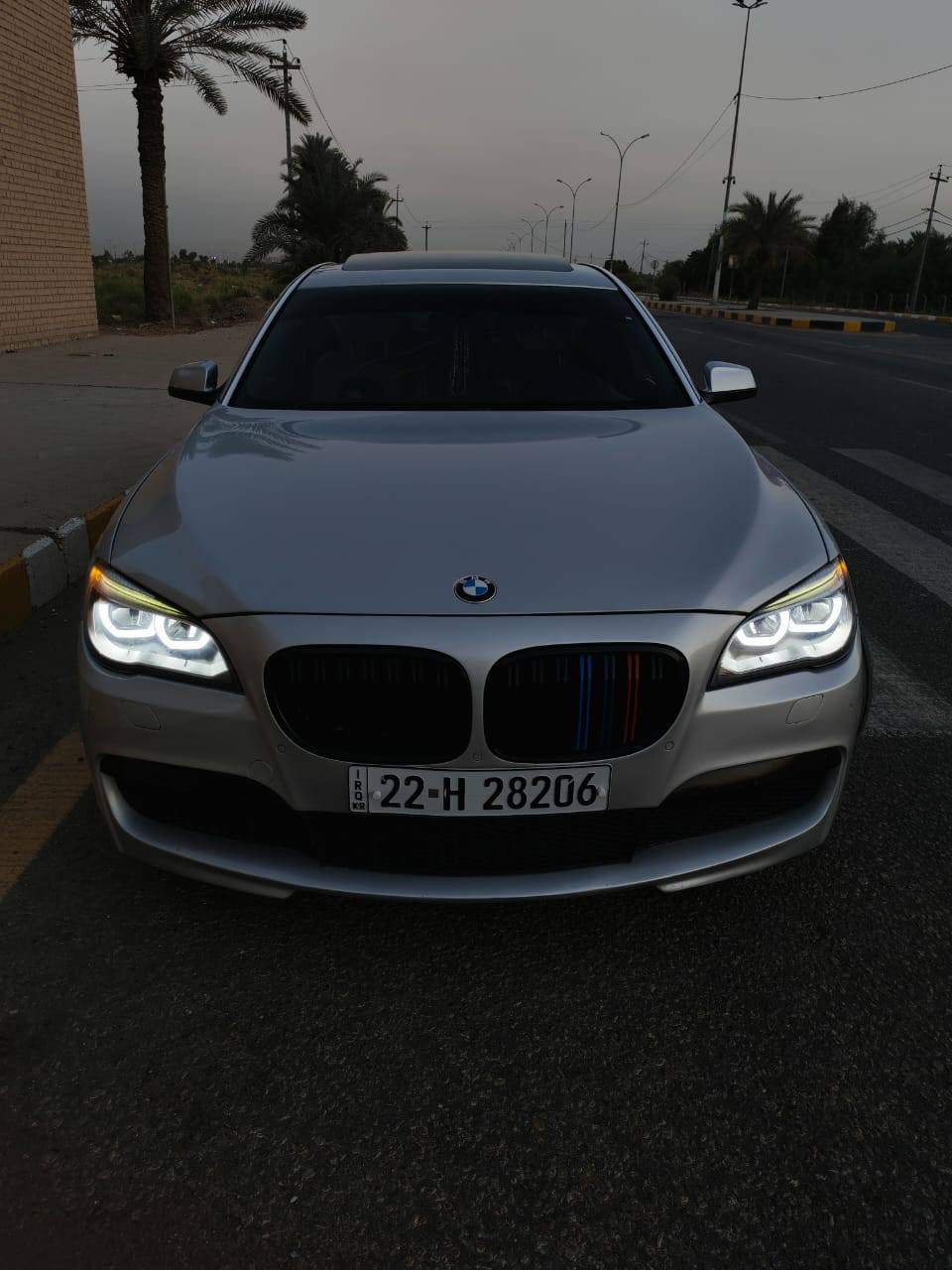 السلام عليكم
f02

730Li

 موديل 2012

محركn52

تنفس طبيعي 

خليجي عروش

بدون صبغ او تبديل 

ابواب شفط 

جنطه كهرباء

خمس كامرات 

خمس بردات

حساس امامي خلفي

وباقي تفاصيل معروفه

السياره جديده 

مكانها بالحله 

السعر 218

***********
