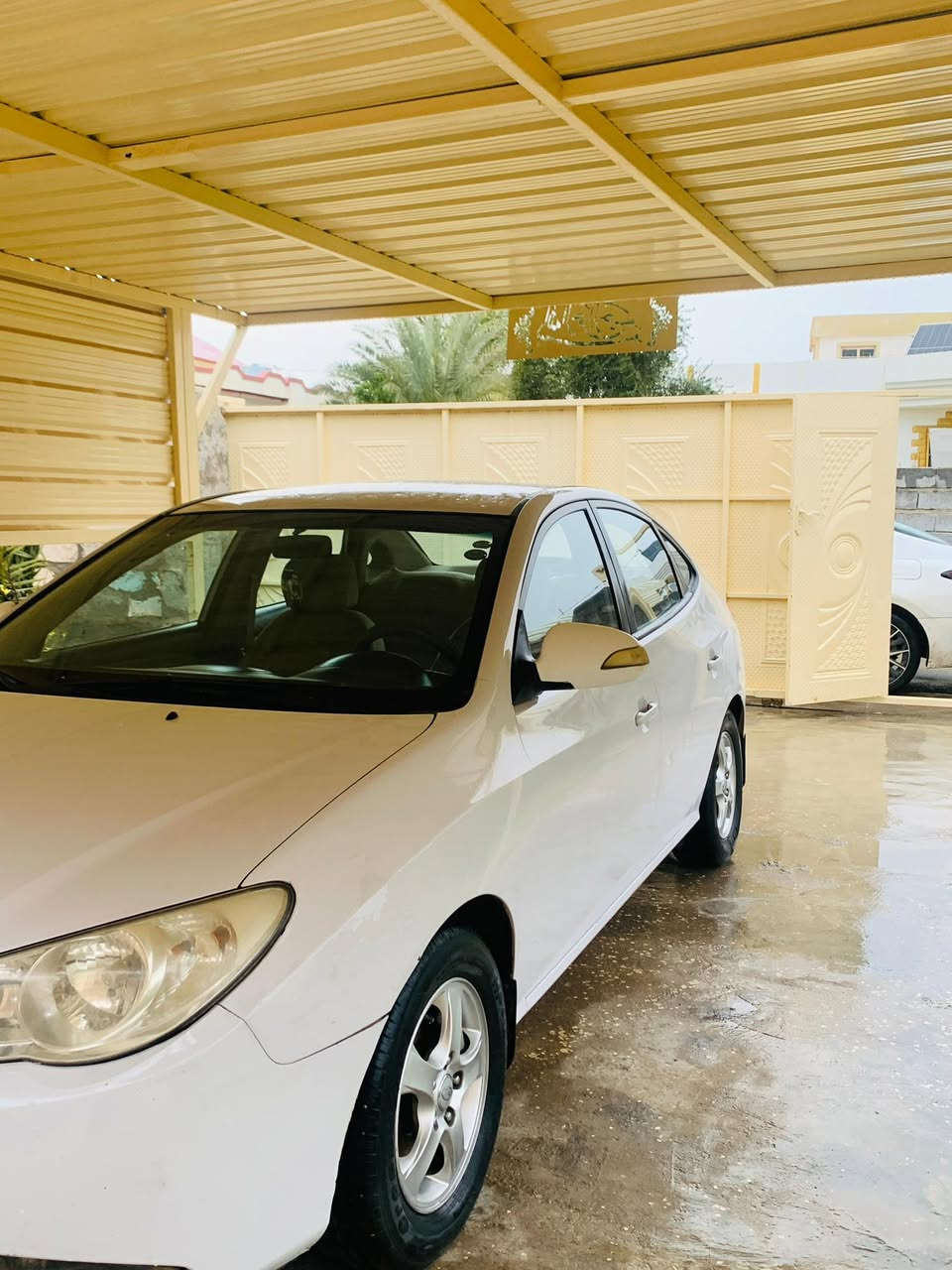 السلام عليكم
النترا مقدس 2011 مقدس بأسمي تريد وكاله او تحويل بدون صبخ بيها مكانين بارد ومكانين رصعات  فقد كير محرك كله بالشرط تايرات جديده السعر 109 وبيها مجال بسيط موبايل
***********
***********
