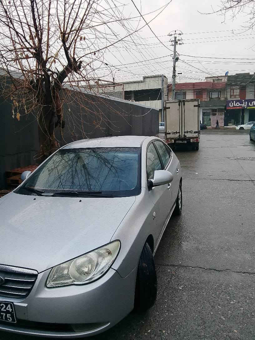 ئاڤانتی بڕاوە 2008 تەبرید ساردو گەرم بەشەرت گێڕو مەکینە بەشەرت  دەحمولێدراو بەشەرت کەڤەرگۆڕاو بەشەرت توندوتۆڵی بەشەرت  ڕۆنی مەکینەو گێڕی ئستا گۆڕاوە چواری تایەی نوێ  کامل مەسروف کراو  یەک دو قەپی هەیە باقی بەشەرت  سەخفی بئ بۆیاخ  ناونیشان ڕانیە  ***********  45 گەڵاو مەجالێکی کەم رانية, السليمانية
