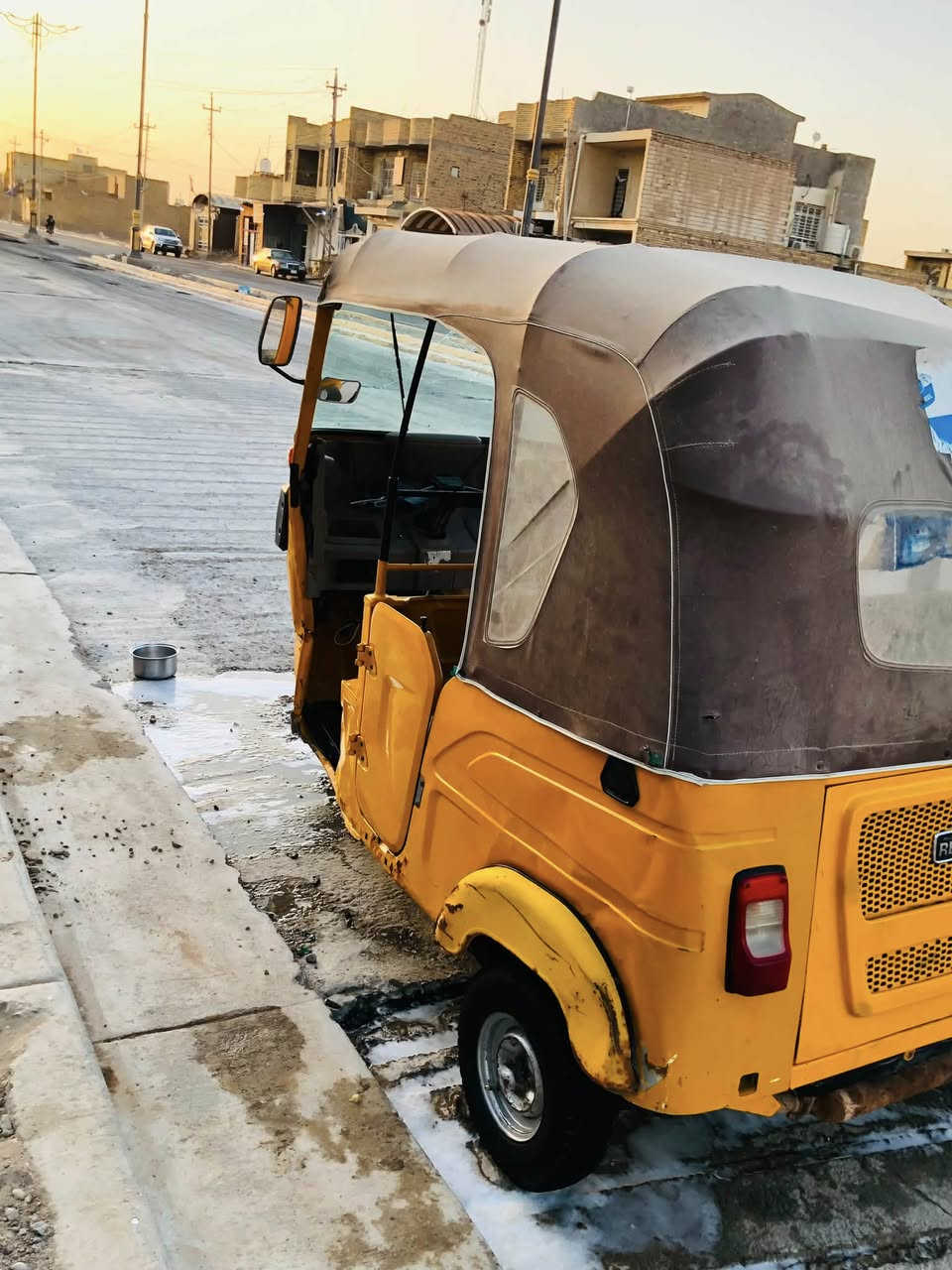 تكتك 21بيه ضربه لباقي مكينه مجفته مره وحده اوراق اوراق مو رقم سعر 7وبيه مجال
0774 072 7344
