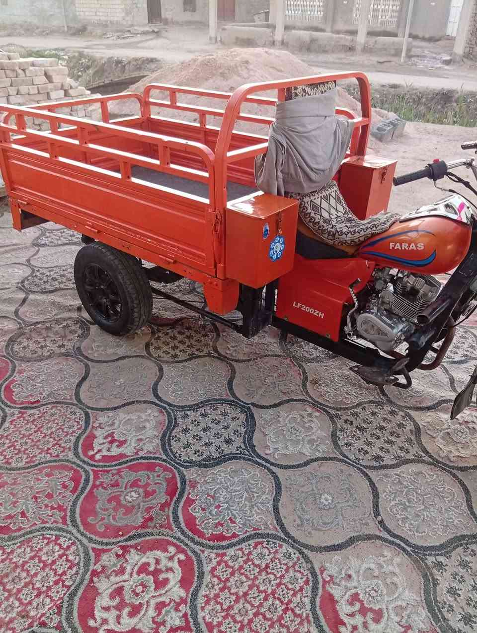 سلام عليكم ستوته ايفان للبيع محرك وظفيره وشاير وكاردن أمس شادهن شاصي كفاله من كص من عواج  كهربائيات كلهه شقاله سلف ستوته مال جناي شراي يتصل (***********) وبي واتساب
