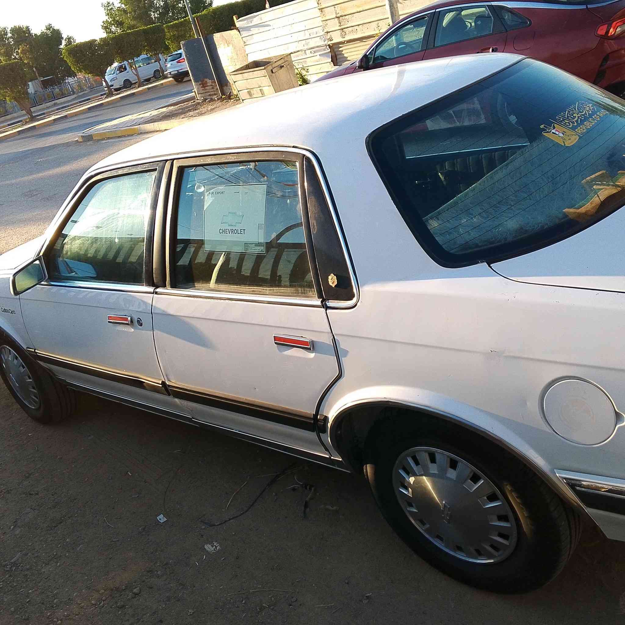 سلام عليكم اولدز موديل 1990 كير ومكينه بلاد وتخم تايرات مكينه3.1 السعر 40 بيه مجال حك الجيه ***********
